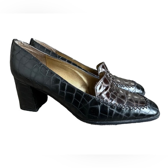 Stuart Weitzman Shoes - Stuart Weitzman Reptile Embossed Patent Leather Block Heel Loafers size 7.5